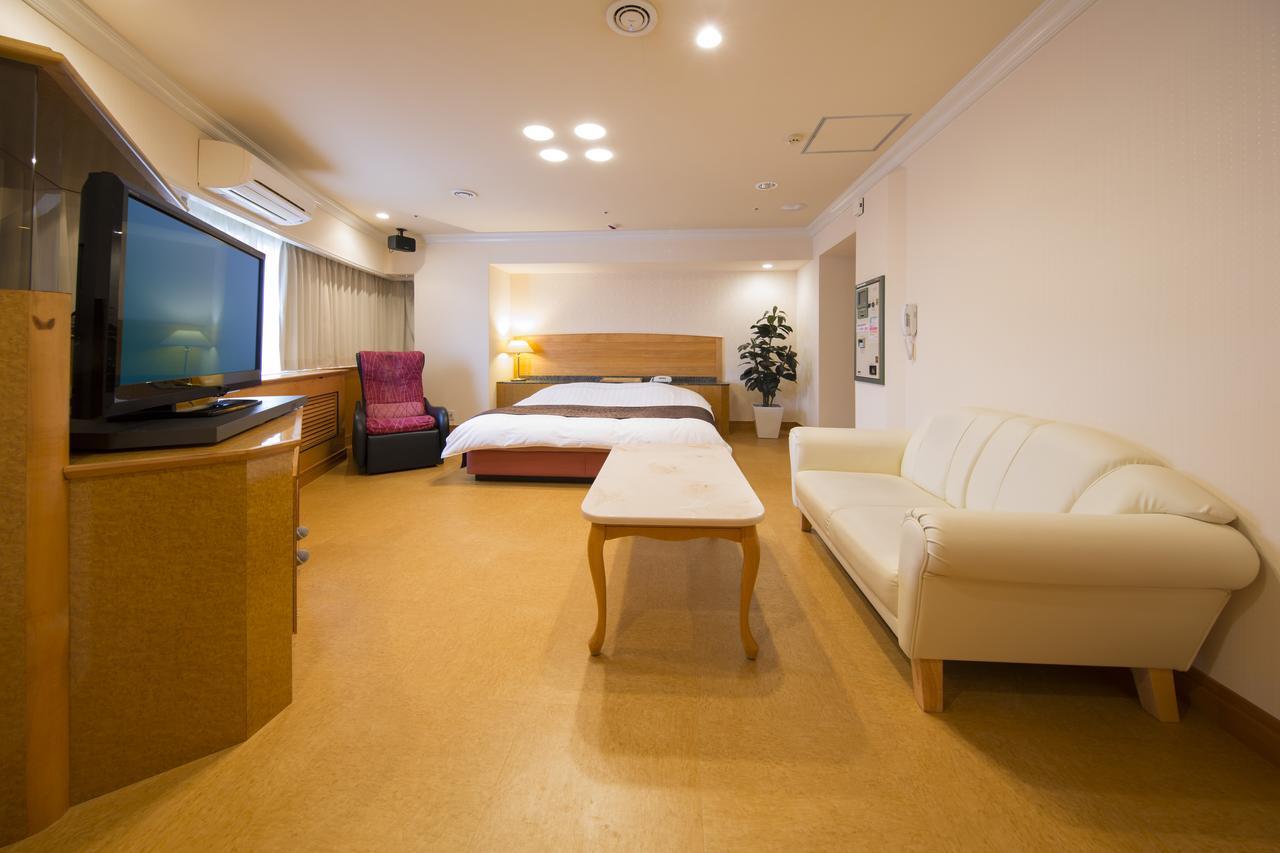 Hotel Alps (Adults Only) Osaka Eksteriør billede