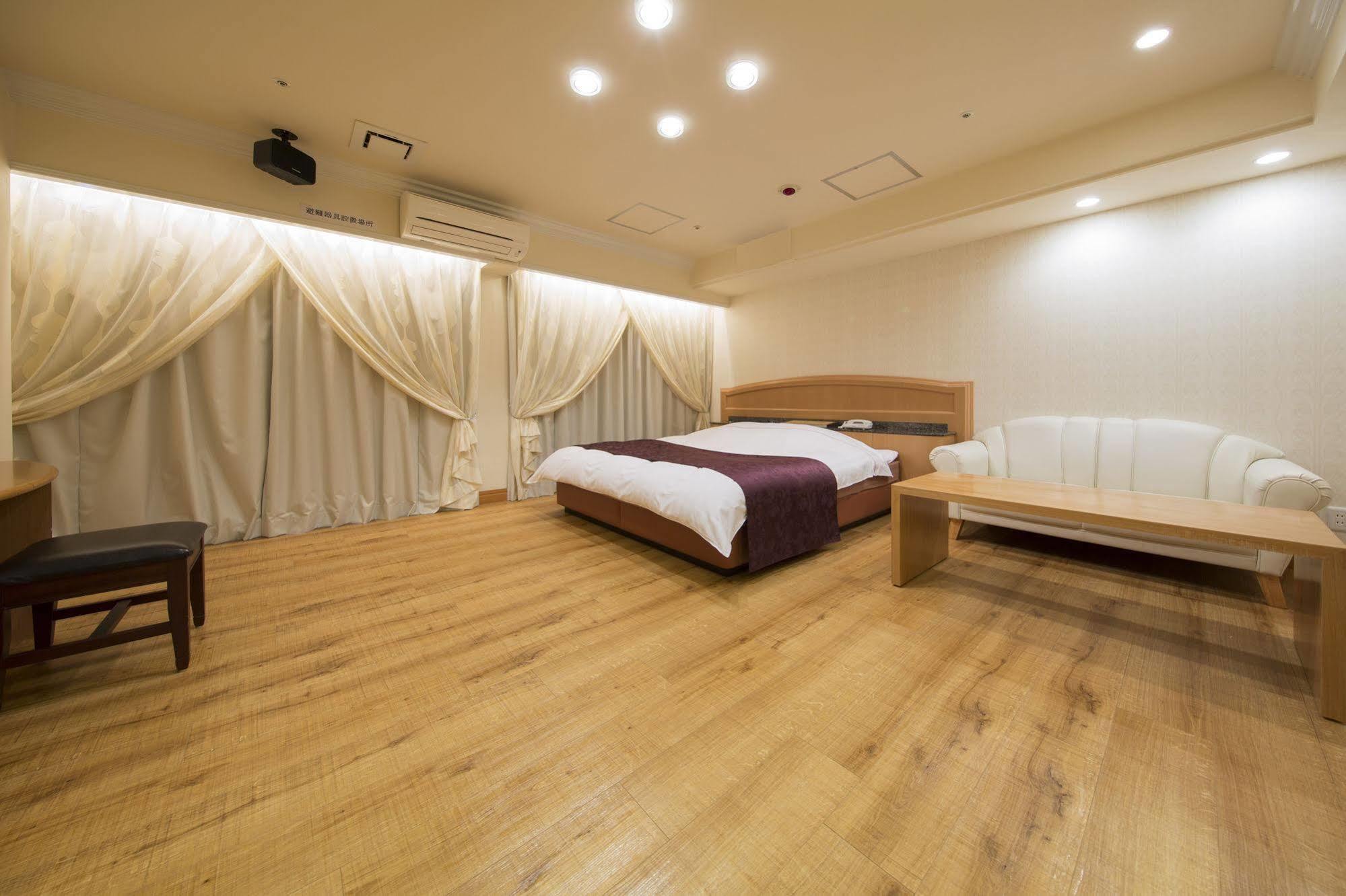 Hotel Alps (Adults Only) Osaka Eksteriør billede
